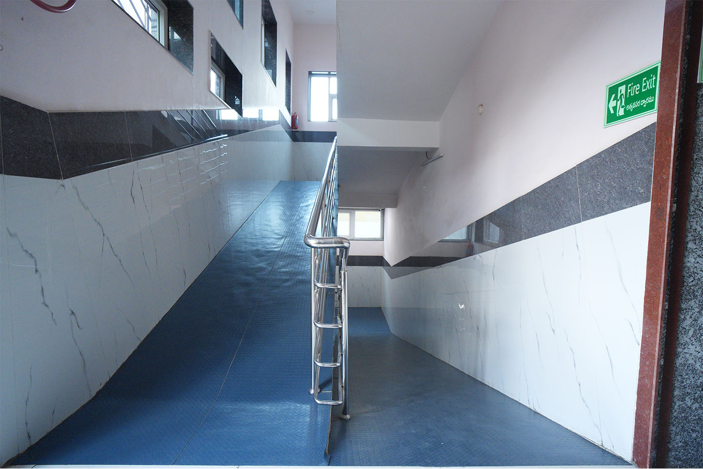 Maternity and patient care at Sri Harinya Hospitals